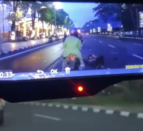Pria Pura-Pura Tertabrak di Depan Royal Plaza Surabaya, Aksi Diduga Modus Minta Uang Gagal Total