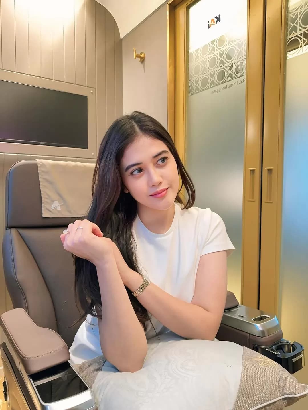 Influencer Ruce Nuenda Jadi Sorotan, Tetap Jalan-Jalan Meski Mengaku Terinfeksi Campak